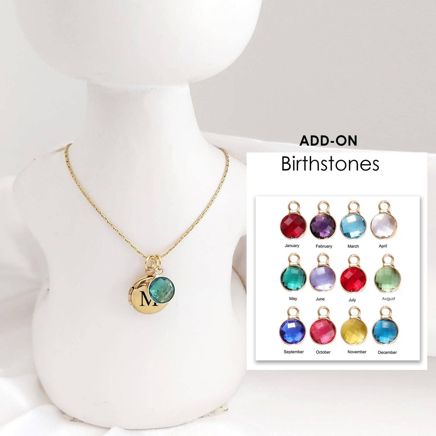 Tiny locket with engraving and photos. - mobimomentos