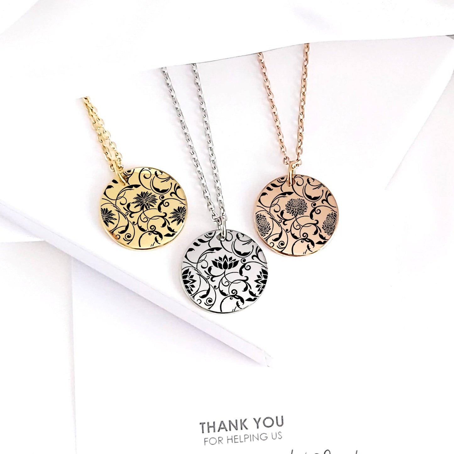 Personalized birth flower necklace for bridesmaids - mobimomentos