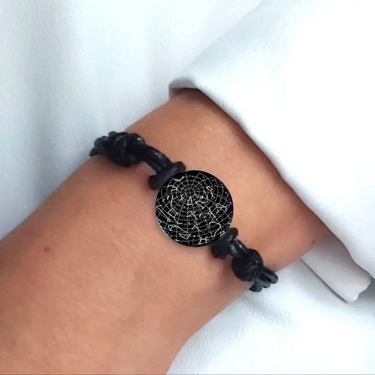 Custom star map leather bracelet for women - mobimomentos