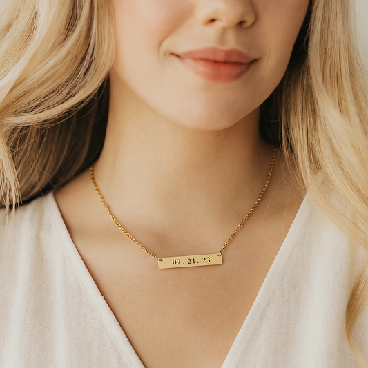 Personalized bar necklace for woman