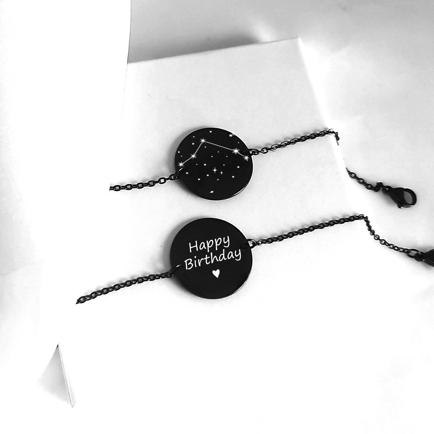 Custom constellation bracelet - mobimomentos