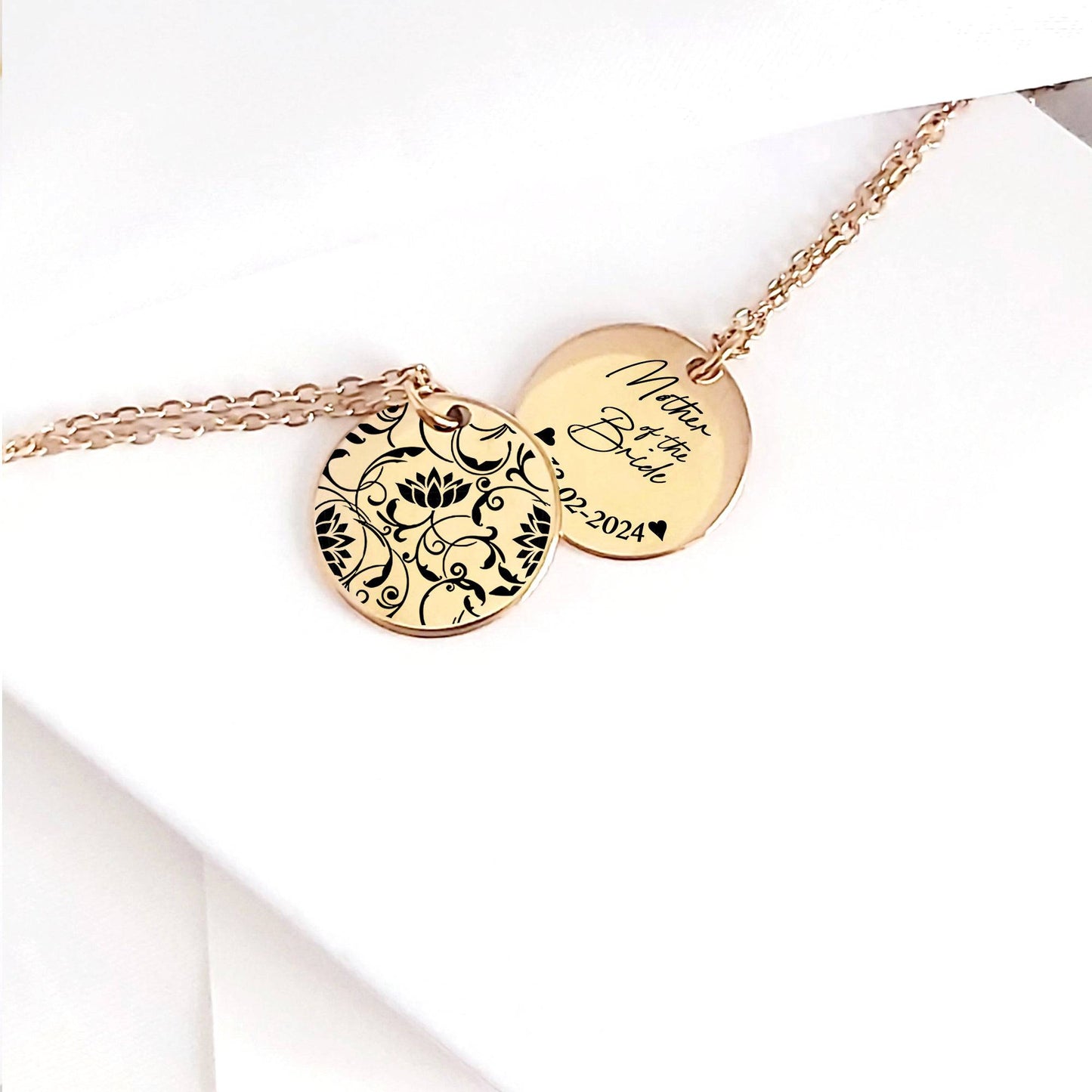 Personalized birth flower necklace for bridesmaids - mobimomentos