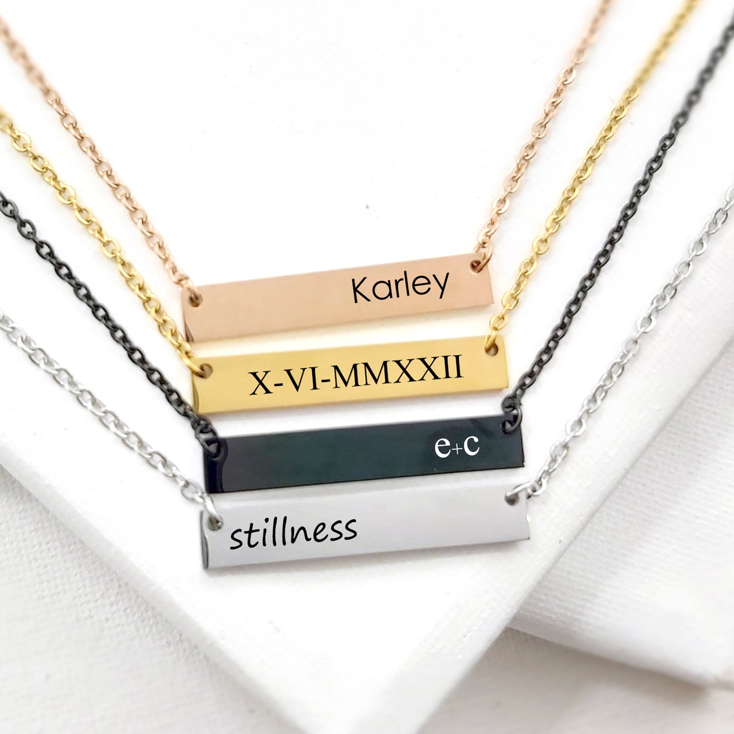 Personalized bar necklace for woman