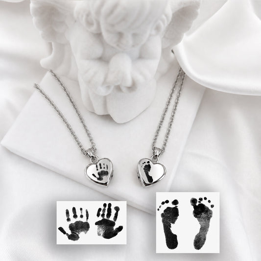 Collier urne personnalisé en forme de cœur avec écriture manuscrite pour cendres humaines ou cheveux.