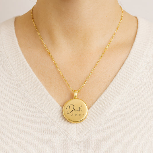 Locket engraved with your own handwriting for men and women.