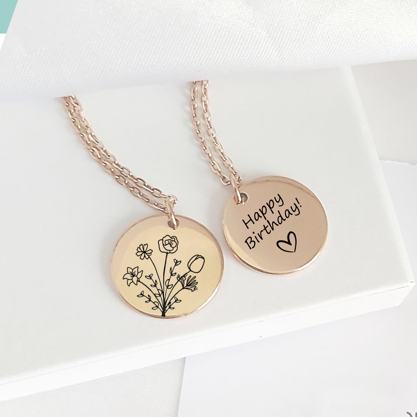 Personalized birth flower bouquet necklace for mom and grandma