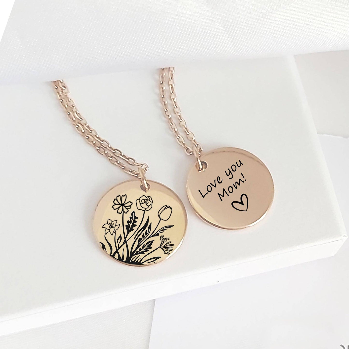 Custom birth flower bouquet necklace for mom. - mobimomentos