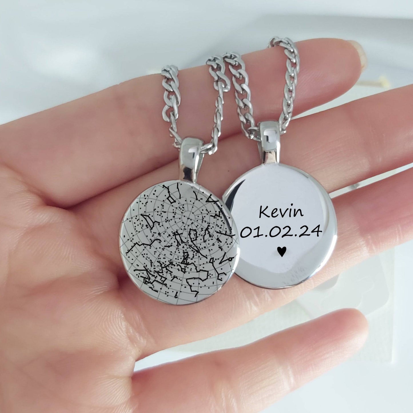 Custom star map necklace for him - mobimomentos