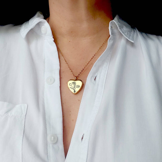 Birth flower bouquet heart locket with photo for mom. - mobimomentos