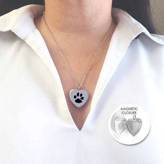 Paw print locket necklace with photo. - mobimomentos