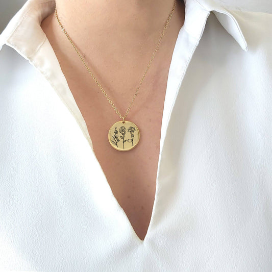 Personalized birth flower necklace for woman. - mobimomentos