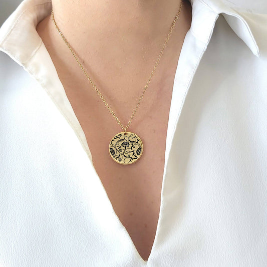 Personalized birth flower necklace for bridesmaids - mobimomentos