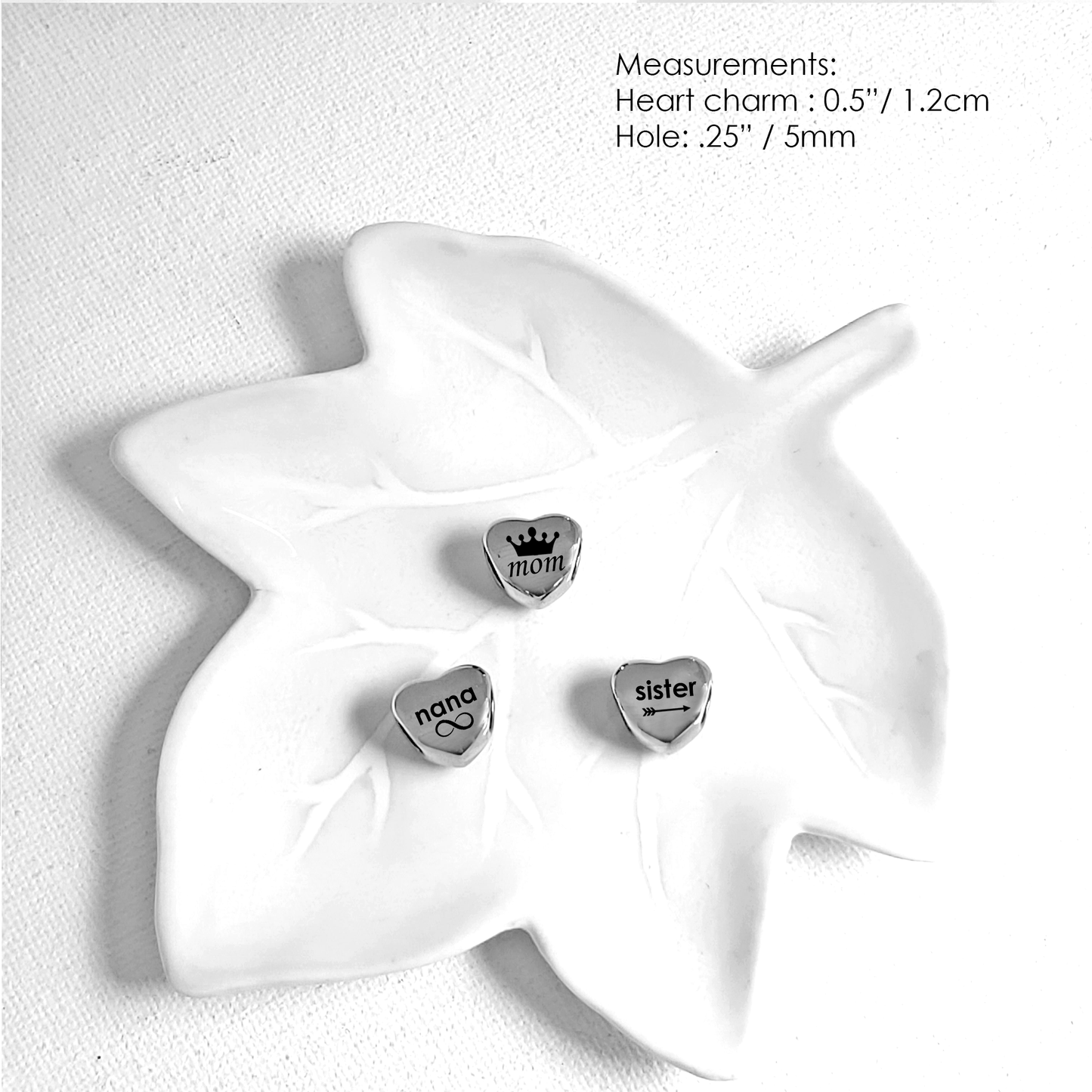 Engraved heart charm bead for bracelet - mobimomentos