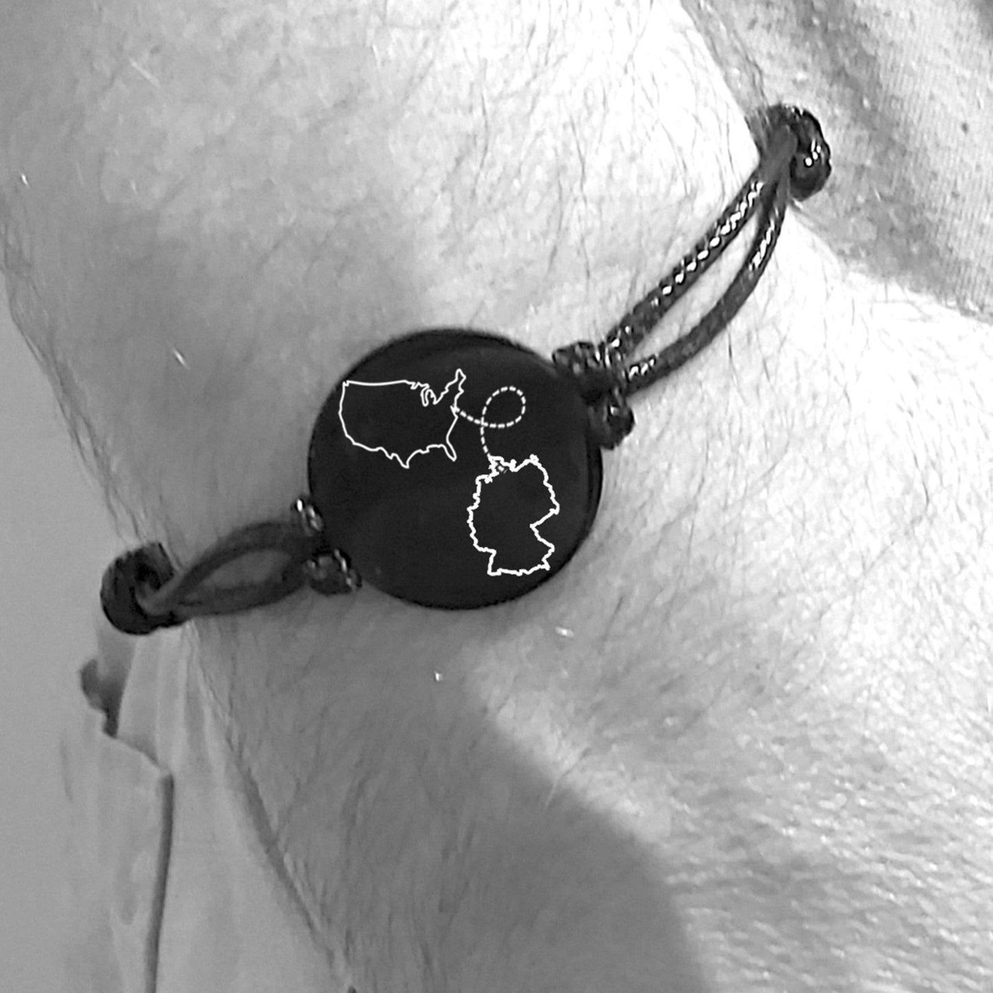 Two map leather bracelet for women and men - mobimomentos