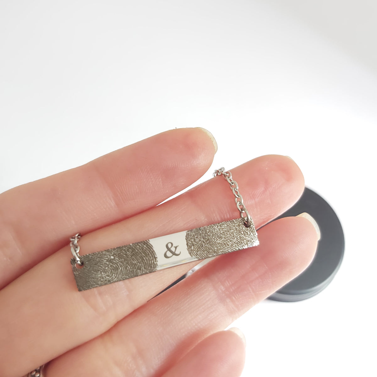 Collier personnalisé avec empreintes digitales