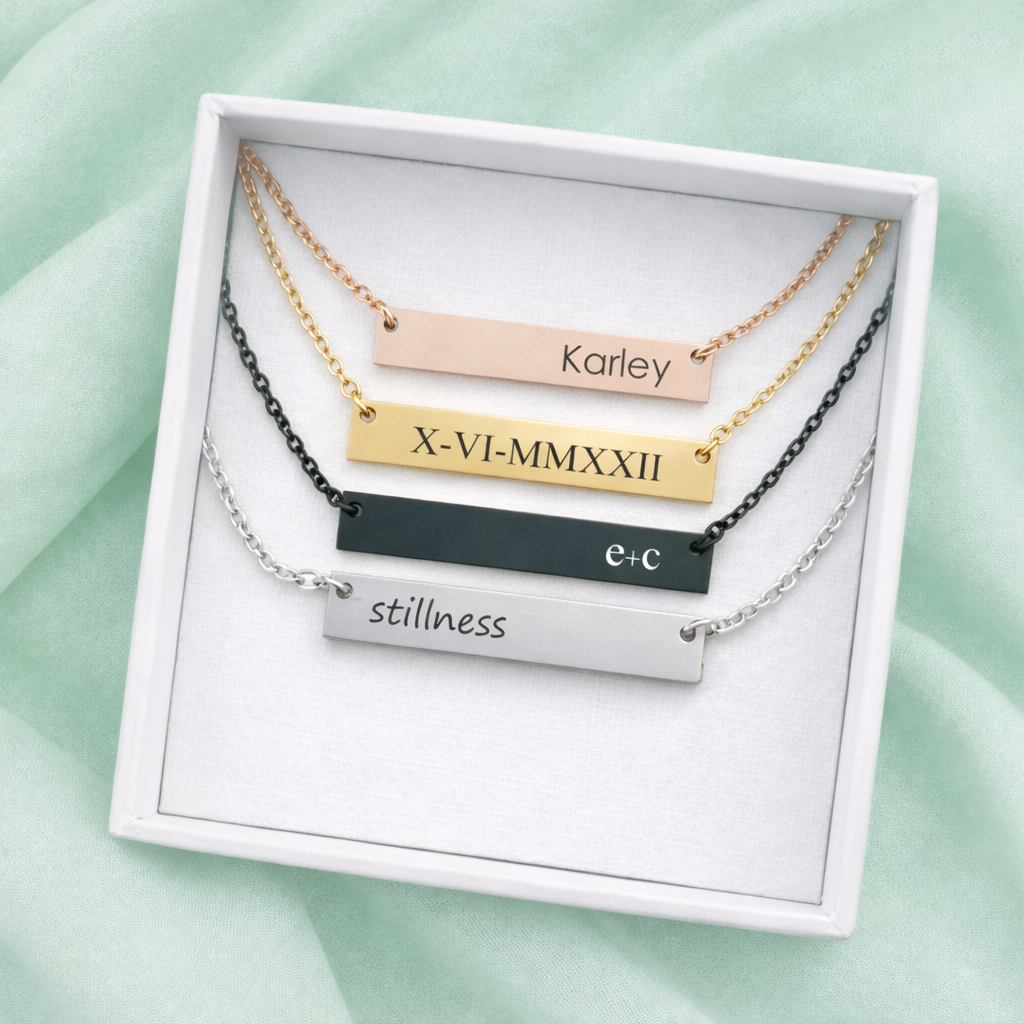 Personalized bar necklace for woman
