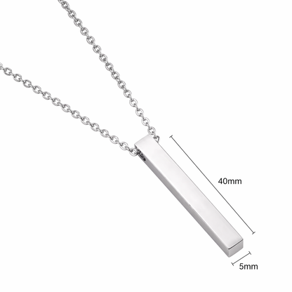 Collar de cuatro barras laterales grabado para ella y para él.