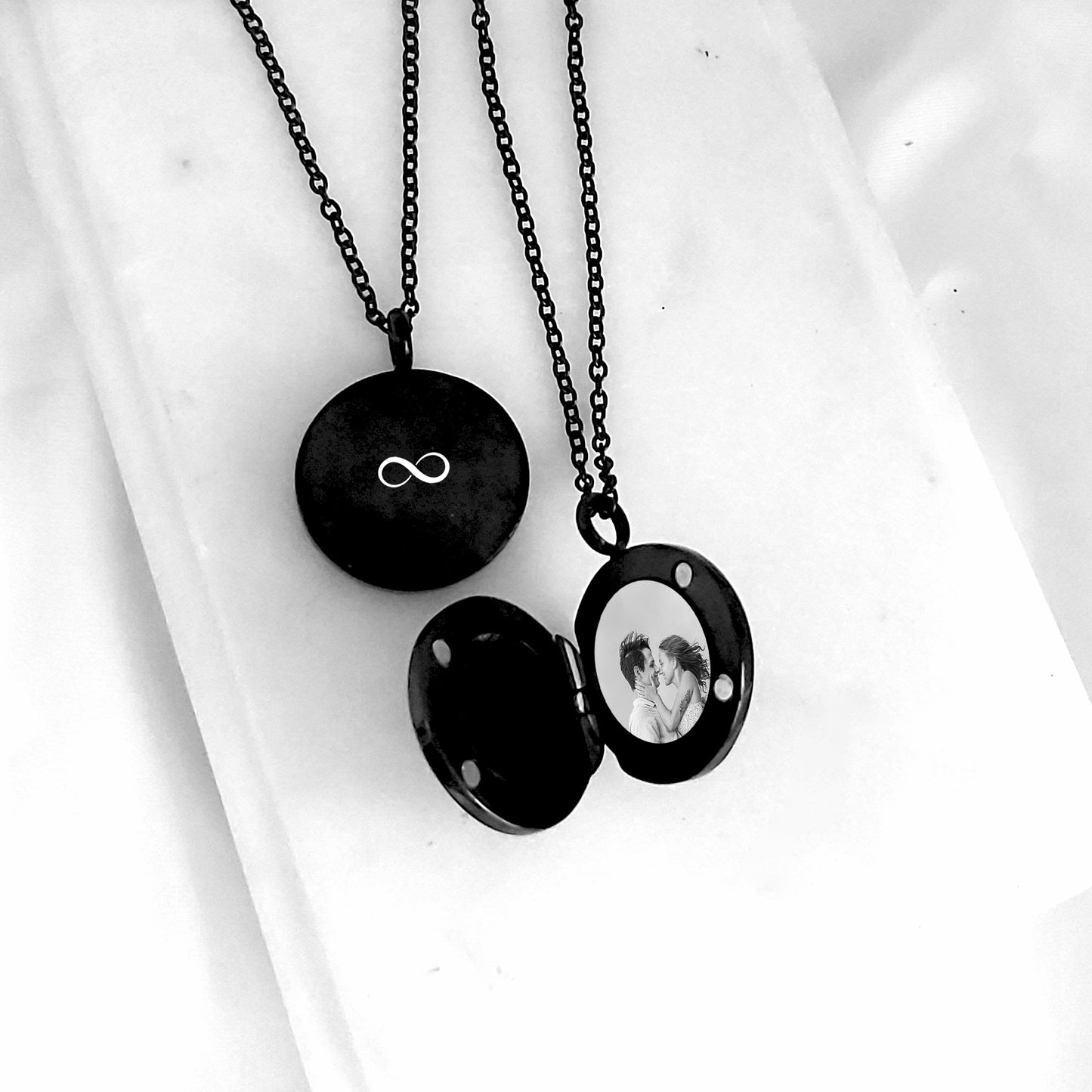 Locket for men engraved with names and initials