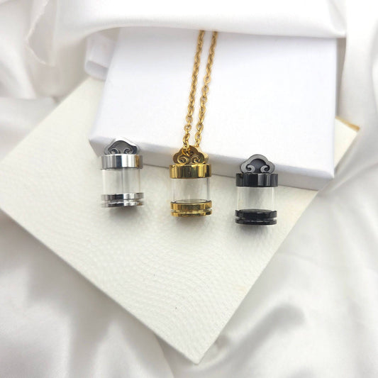 Personalized urn necklace for human ashes or hair. - mobimomentos