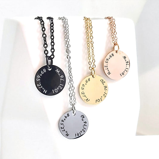 Collar de coordenadas personalizado