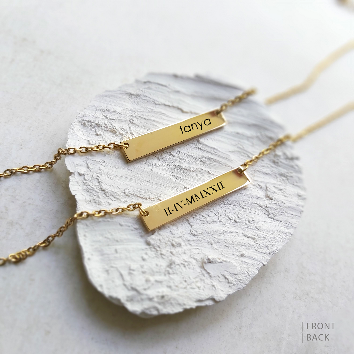 Personalized bar necklace for woman