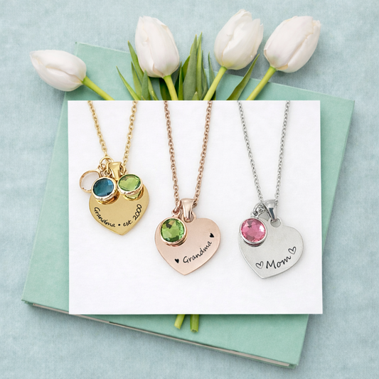 Collar de abuela y mamá con piedras de nacimiento de niños.