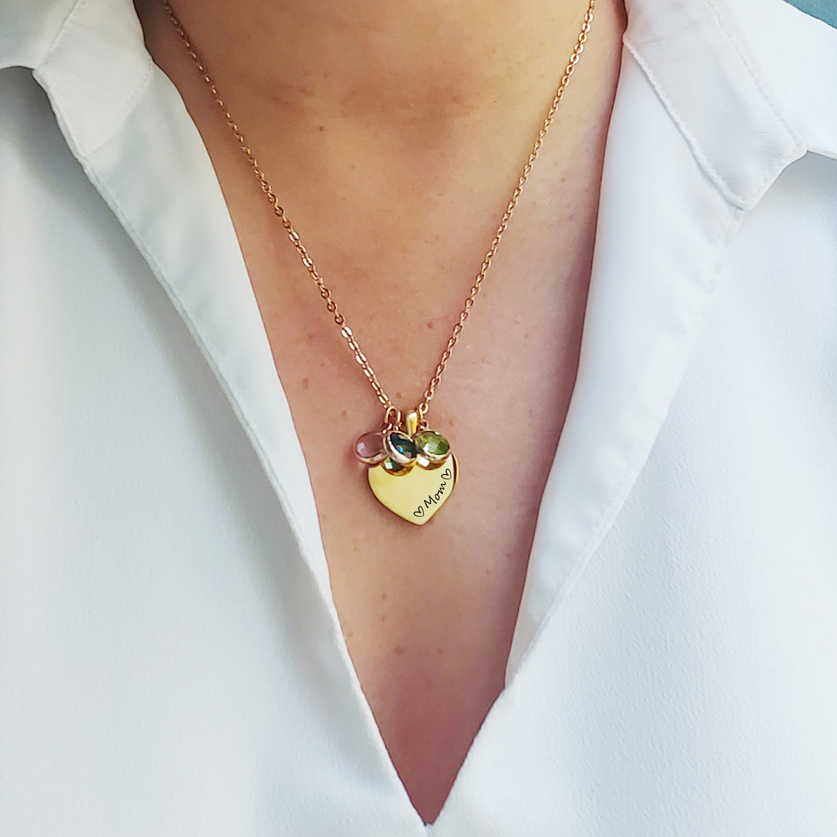 Collier grand-mère et maman avec pierres de naissance pour enfants.