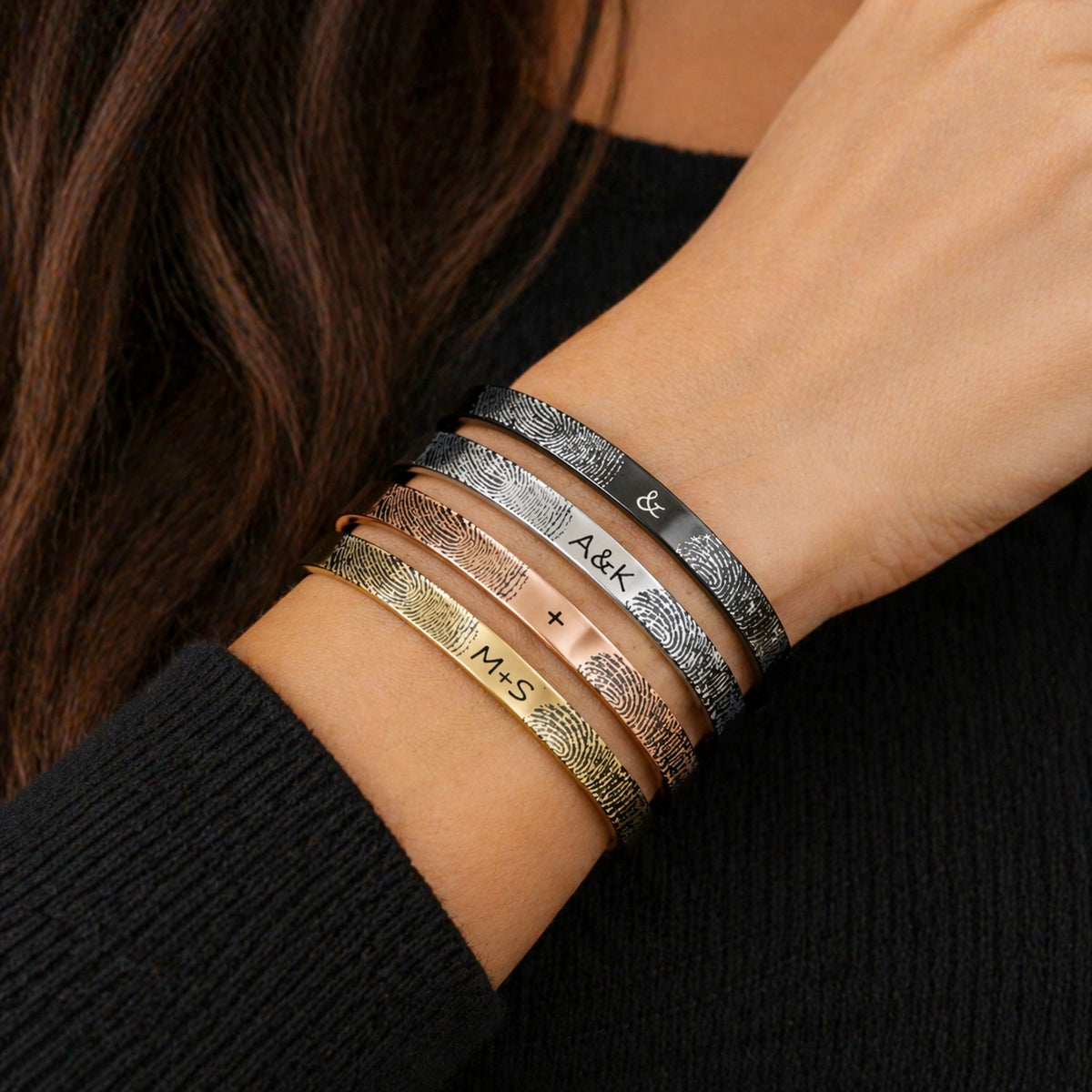 Pulsera de huellas dactilares personalizada para hombres y mujeres.