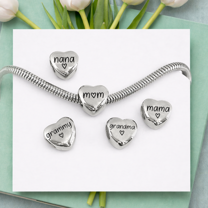 Dije de corazón grabado para pulsera para mamá y abuela