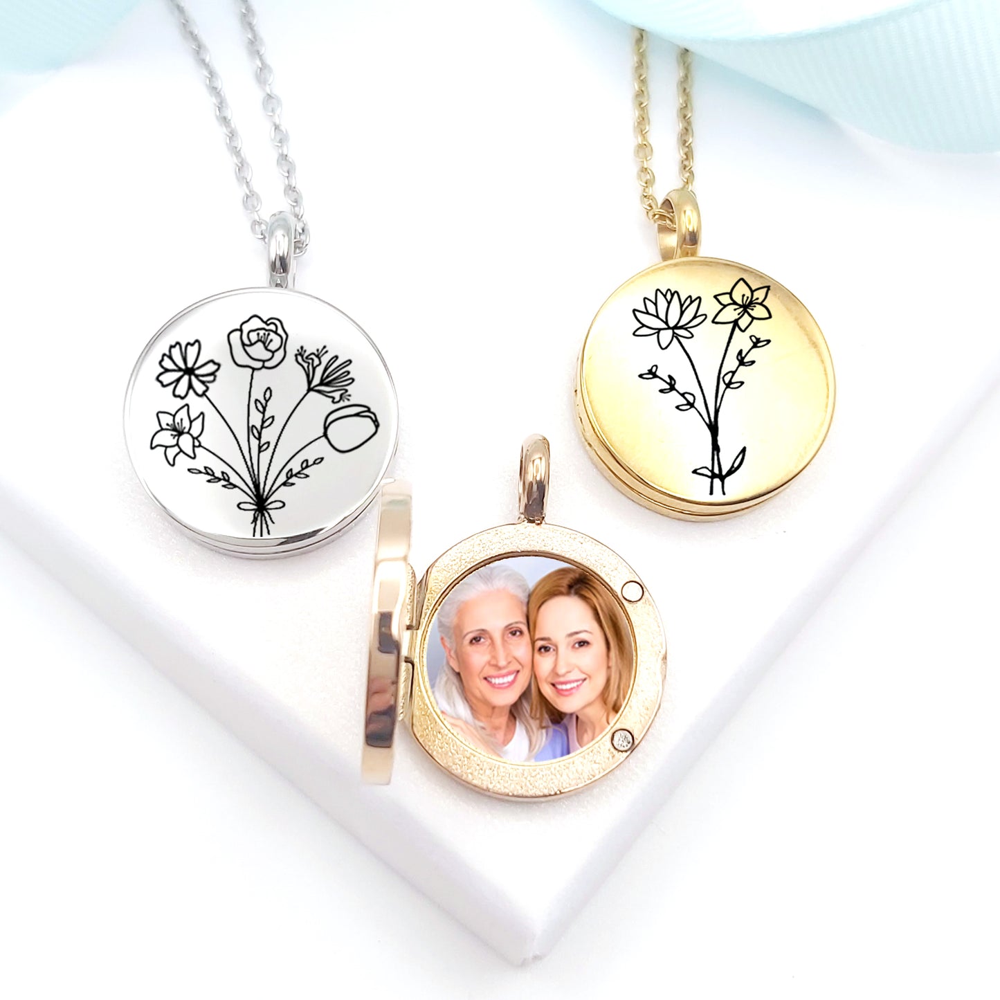 Birth flower bouquet locket with photo for mom.