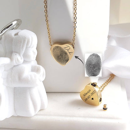 Memorial thumbprint heart urn necklace for human ashes. - mobimomentos